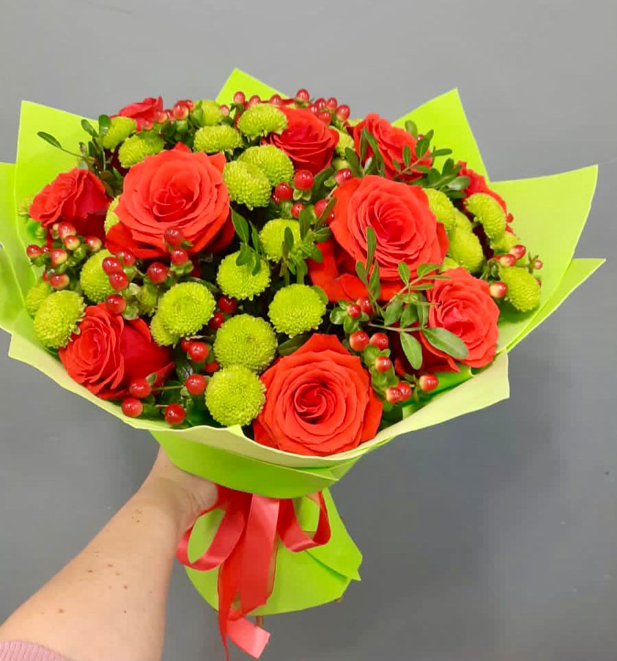 Букет цветов из: Хризантемы и Розы в Тарногском Городке