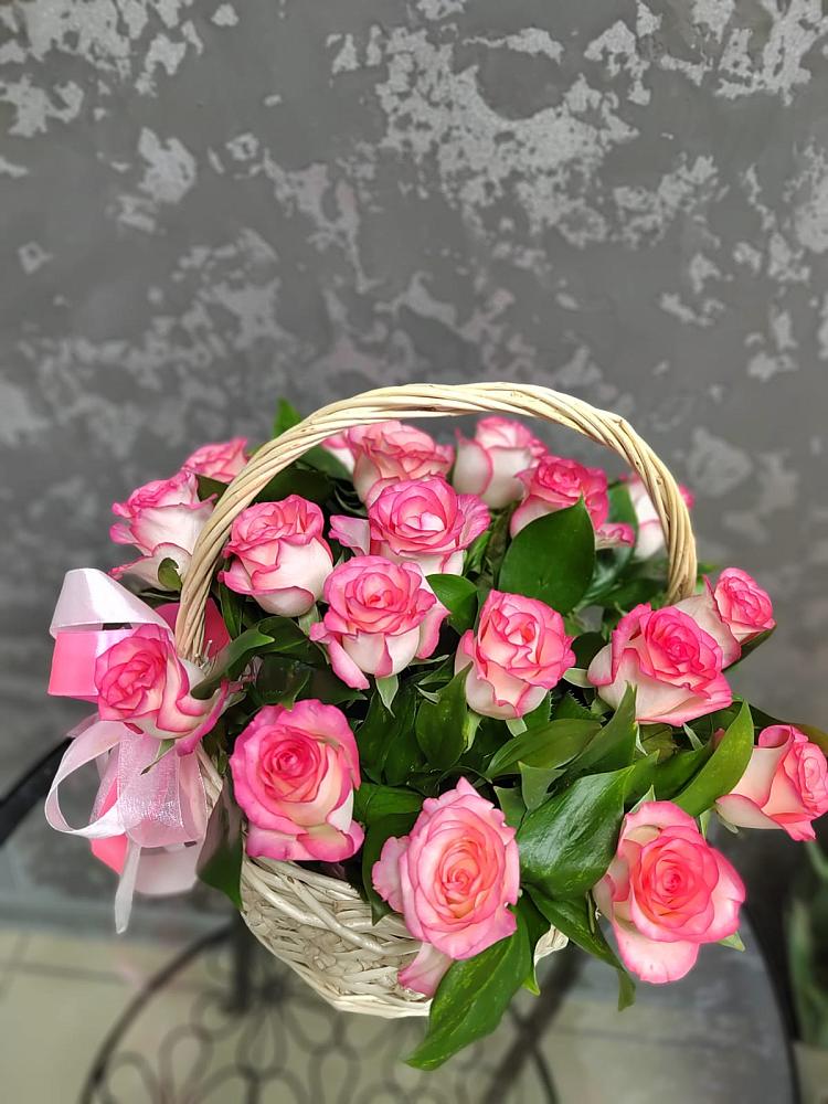 Цветочная композиция из Розы в корзине в Тарногском Городке