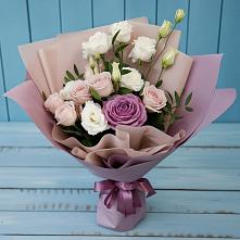 Букет цветов из:  Розы и Лизиантусы в Тарногском Городке