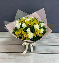 Букет цветов из:  Орхидеи и Розы в Тарногском Городке