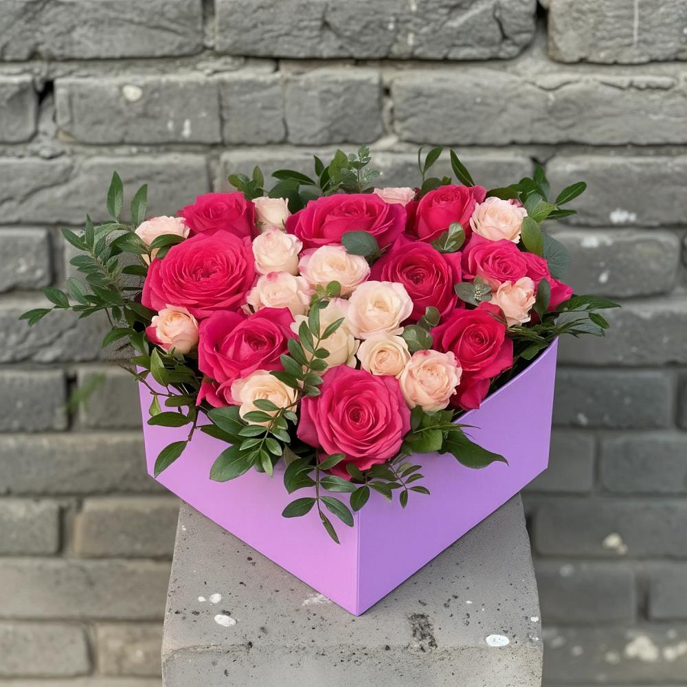 Цветочная композиция из Розы в коробке в Тарногском Городке