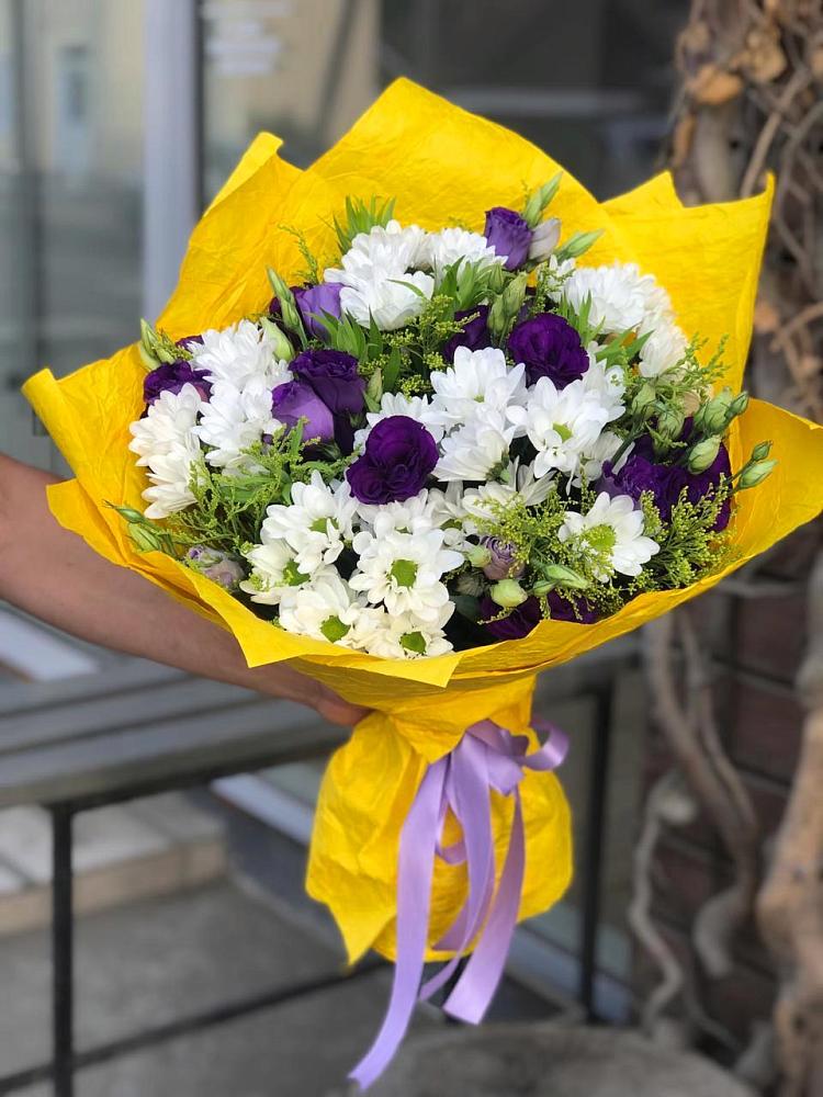 Букет цветов из: Ирисы, Хризантемы и Ромашки в Тарногском Городке