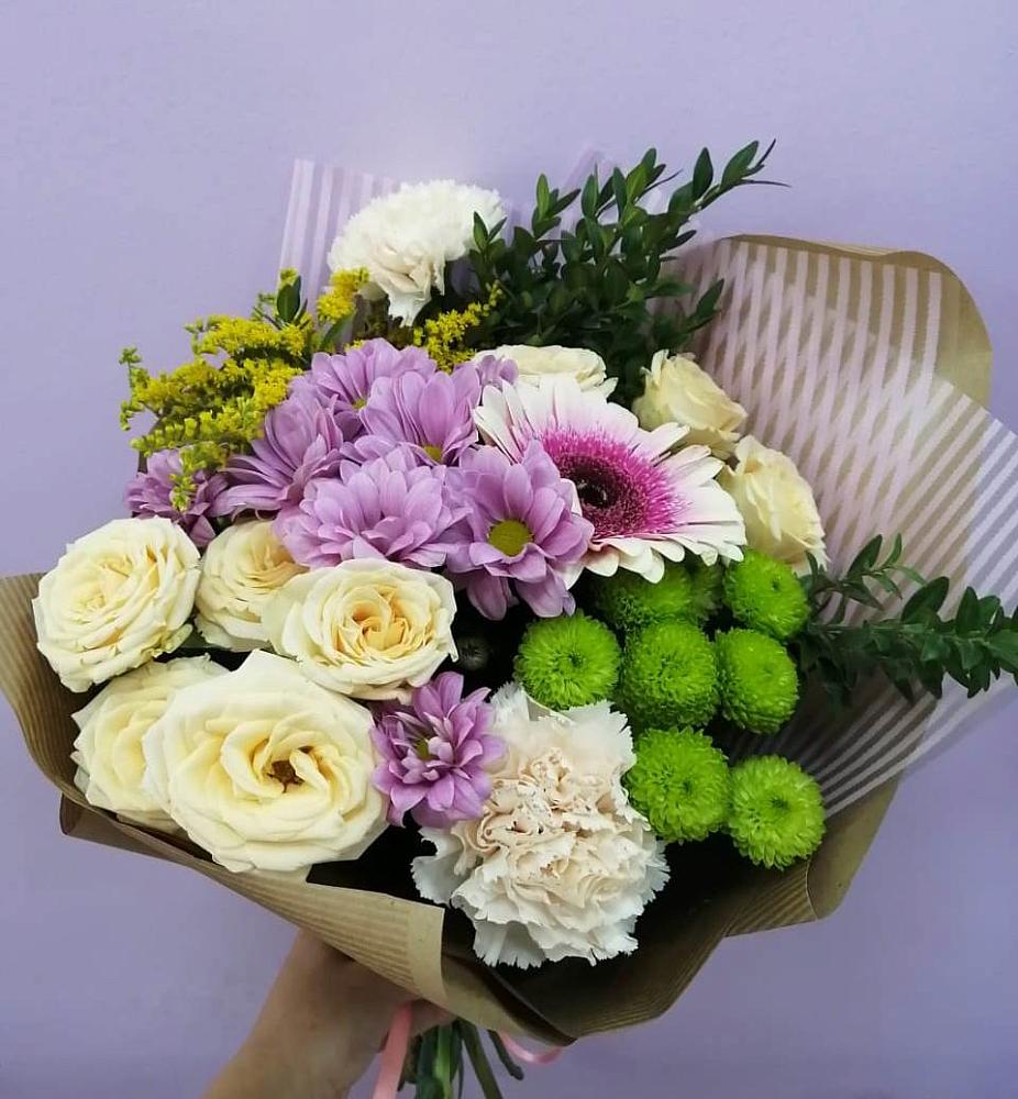 Букет цветов из: Хризантемы, Розы, Гвоздики и Герберы в Тарногском Городке