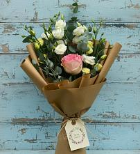 Букет цветов из:  Розы и Лизиантусы #REPLACE_PRED# Тарногском Городке