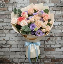 Букет цветов из:  Розы, Лизиантусы и Гвоздики #REPLACE_PRED# Тарногском Городке