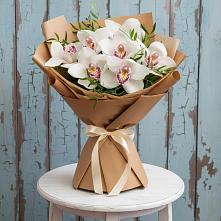 Букет цветов из:  Орхидеи и Розы в Тарногском Городке